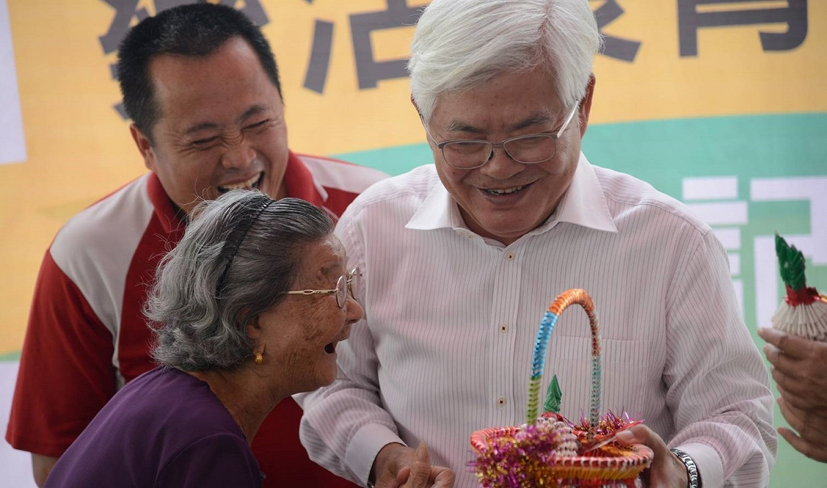 李進勇表示，長青政策使雲林縣內的老人家都能安居樂業。 圖：翻攝自李進勇臉書（資料照片）