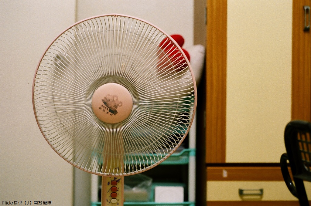 隨著近幾年的氣溫逐年攀升，電的使用量創下新高。 圖：圖：Flickr提供【J】開放權限
