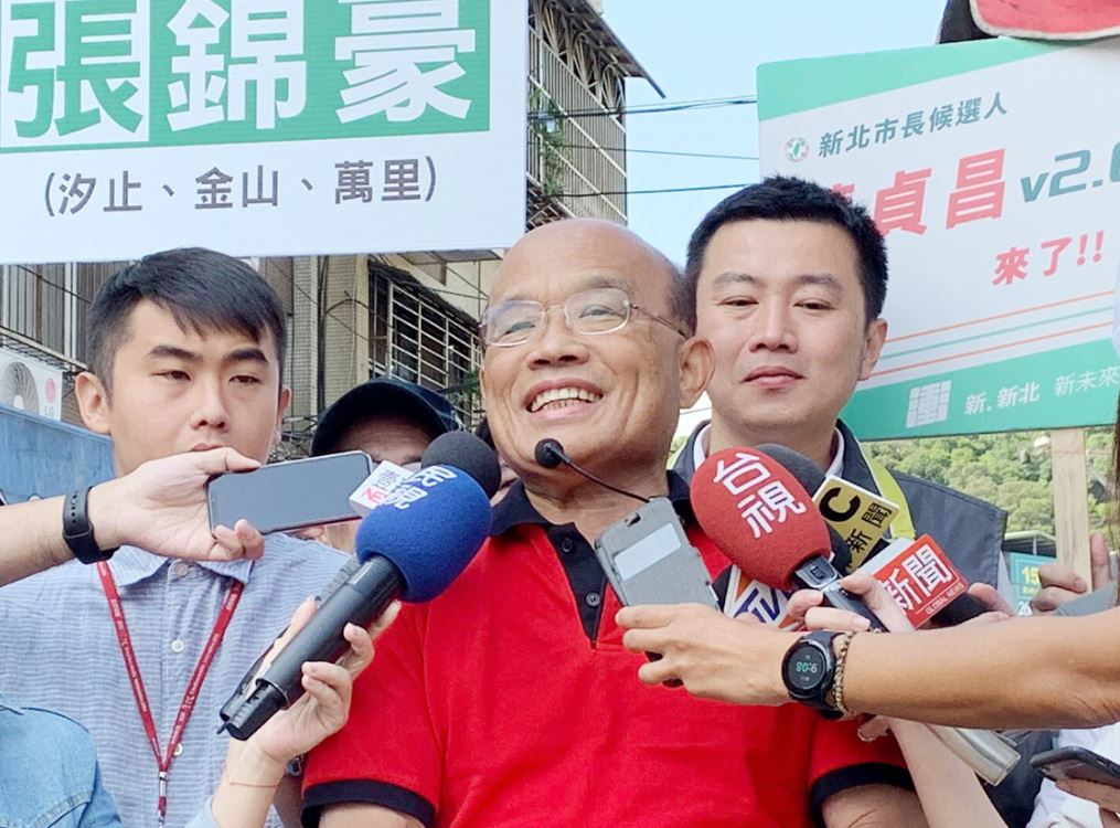 蘇貞昌指侯友宜向向主張重啟核四的馬英九請教能源政策，要求侯講清楚對核四的態度，「用不著這樣子顛倒黑白，做賊喊抓賊。」  圖：蘇貞昌競選辦公室／提供