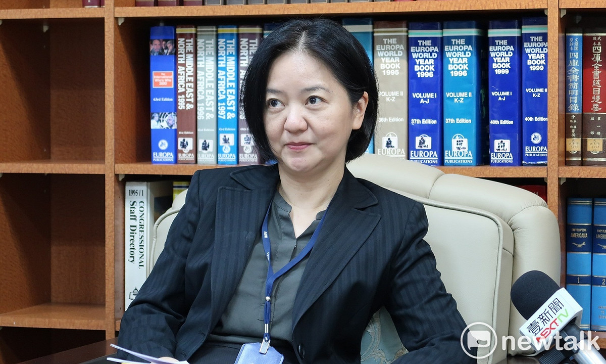 外交部歐洲司副司長陳欣新4日表示，教宗以節略祝賀我們國慶。 圖：林朝億/攝