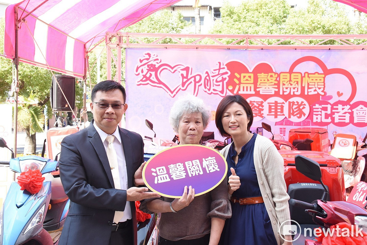 彰化縣長照送餐服務口碑好，民眾趕來道謝。 唐復年/攝