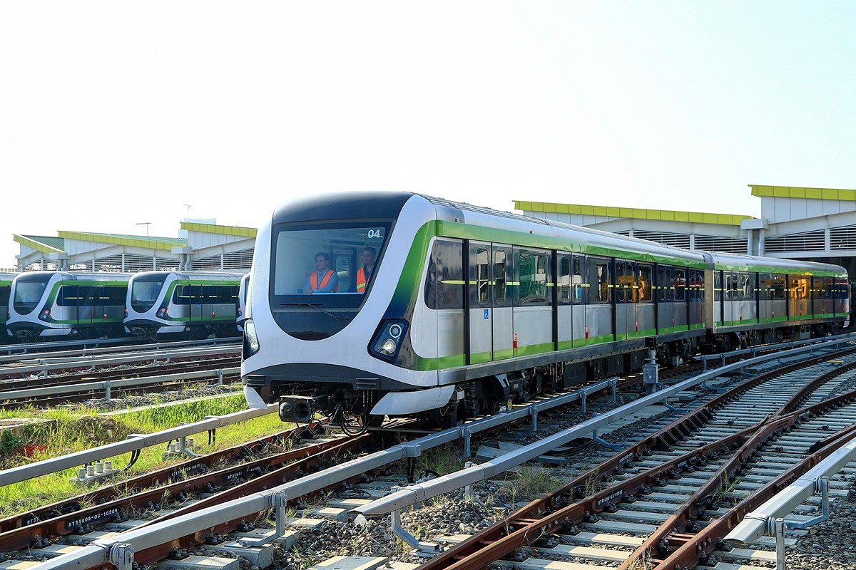 台中迎接捷運時代，捷運綠線將在今（2018）年底試運轉，2019年全線通車，第二條捷運藍線也預定將2020年動工；圖為綠線試車情景。 圖：林佳龍辦公室提供