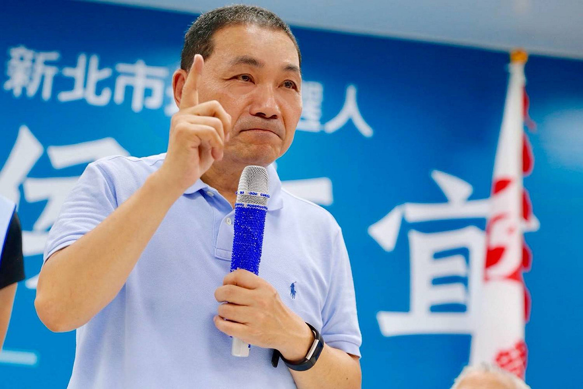 侯友宜認為黃煌雄辭職，總統蔡英文及行政院長賴清德應該負責向向人民說清楚，促轉何去何從。 圖：侯友宜競選辦公室／提供（資料照片）