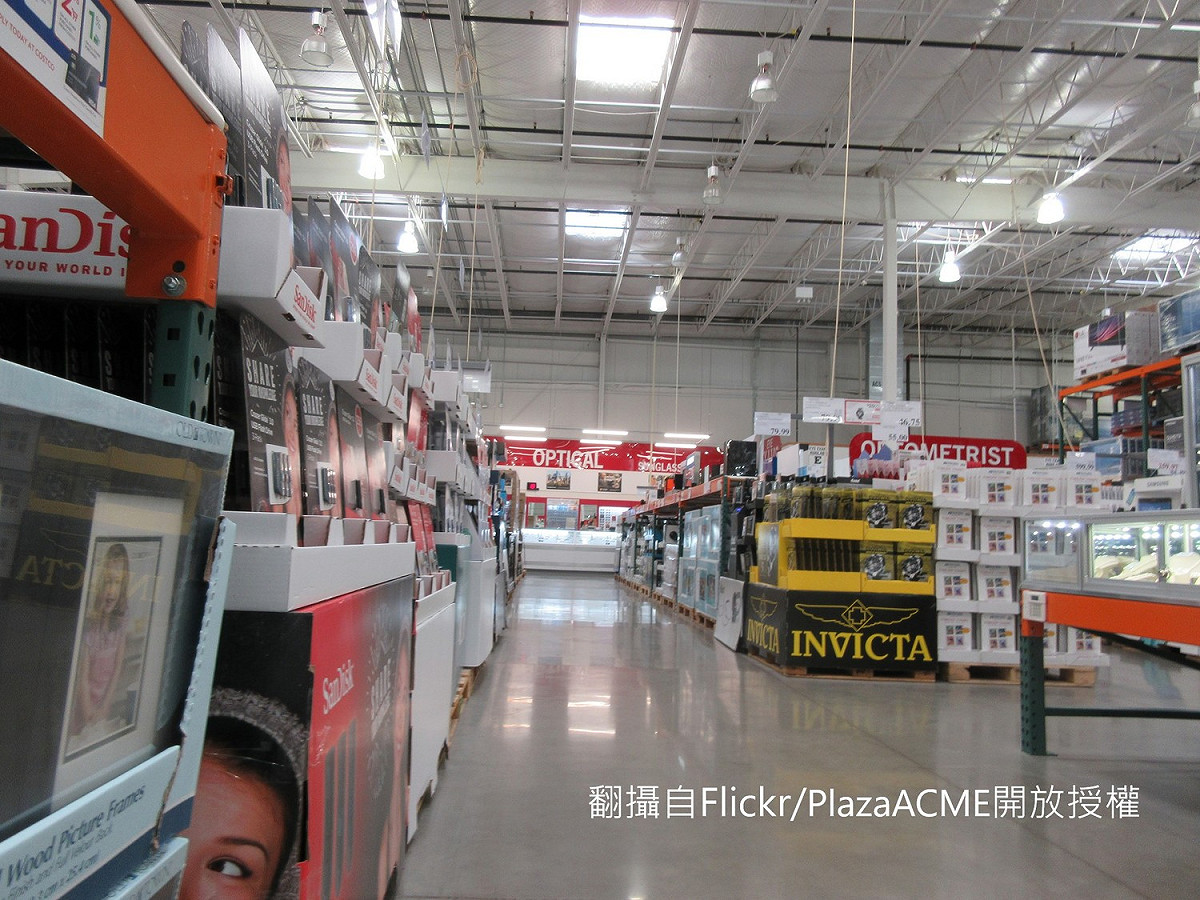 女子在美式大賣場遭到性騷擾。 圖：翻攝自Flickr/PlazaACME開放授權