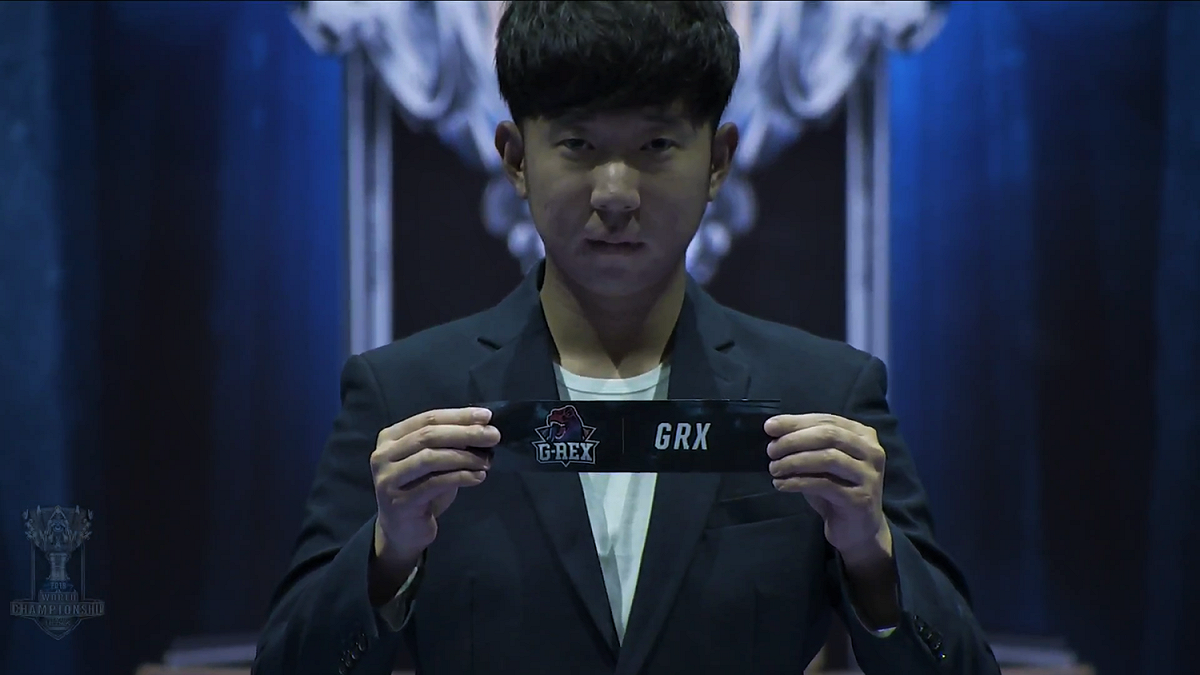 今（7）日成功晉級16強的GRX被分在D組。 圖：翻攝自 lol esports 官方直播畫面