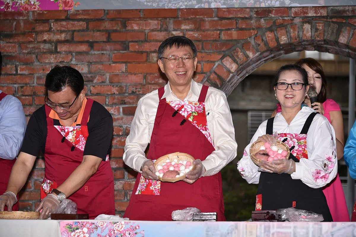 柯文哲認為葛特曼的器官移植事件至少沒讓選情變差。 圖：台北市政府提供