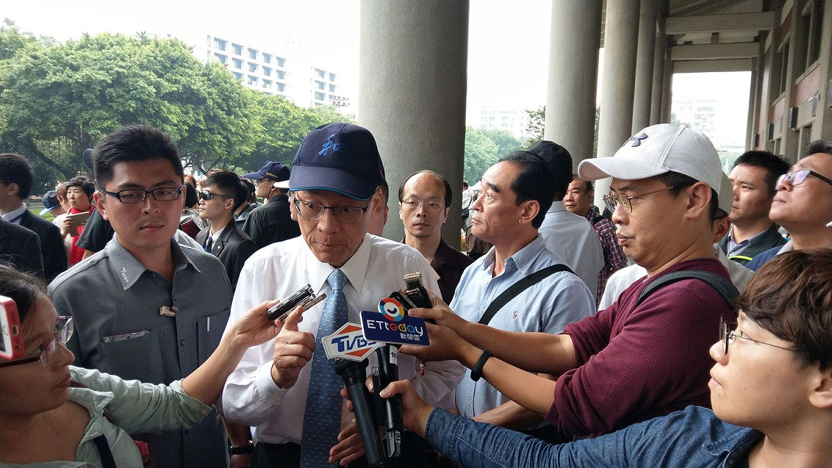 國民黨主席吳敦義今天下午到國父紀念館，參加民間團體舉辦的「小國慶」活動。 圖：趙婉淳／攝