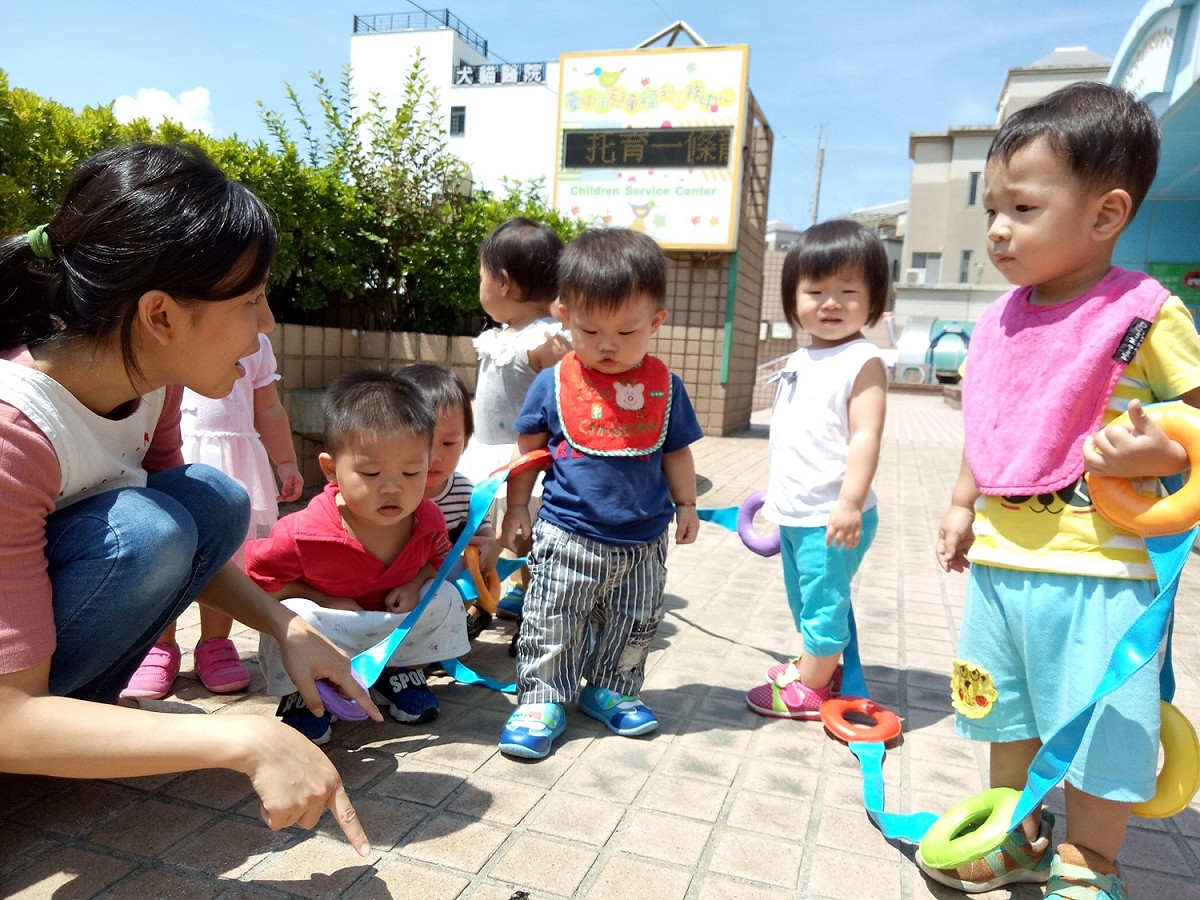 台中市政府指出，台中市收托幼兒數已是全國最多，去年度平價保母、托嬰中心涵蓋率更是全國最高，圖為公辦民營沙鹿托嬰中心。 圖：台中市政府/提供