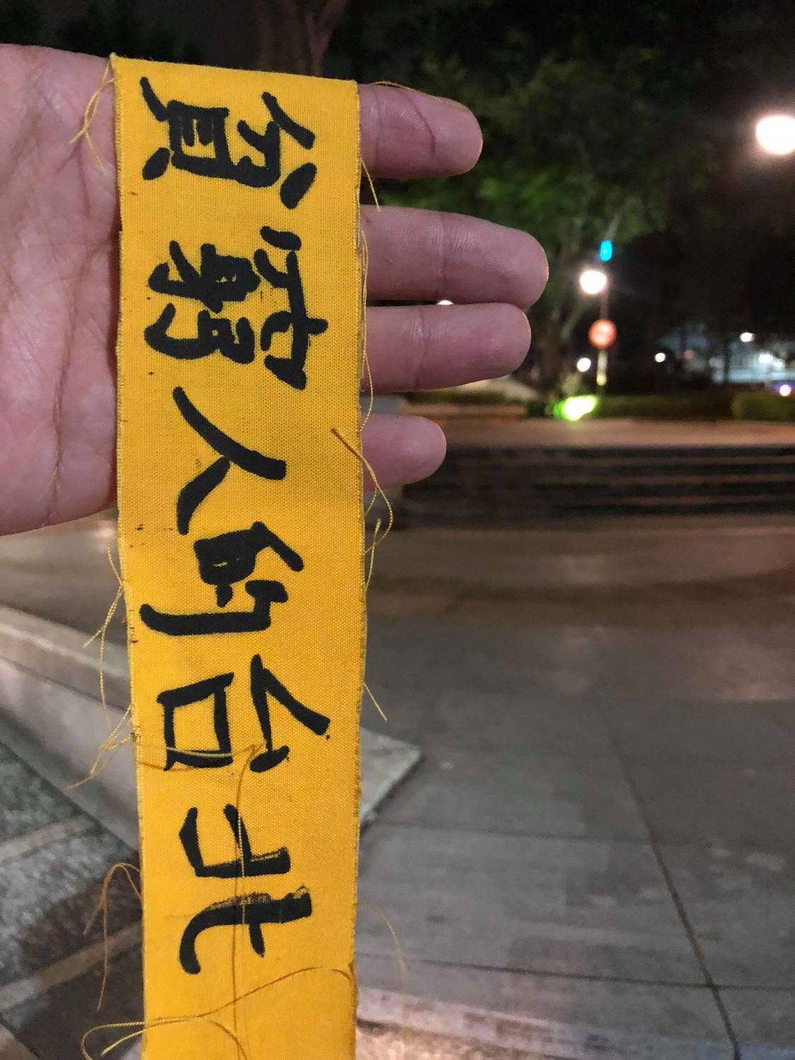 台灣「向貧窮者學習行動聯盟」透過百人夜訪讓都市裡的人徹底瞭解什麼是貧窮。 圖：吳思彥／攝