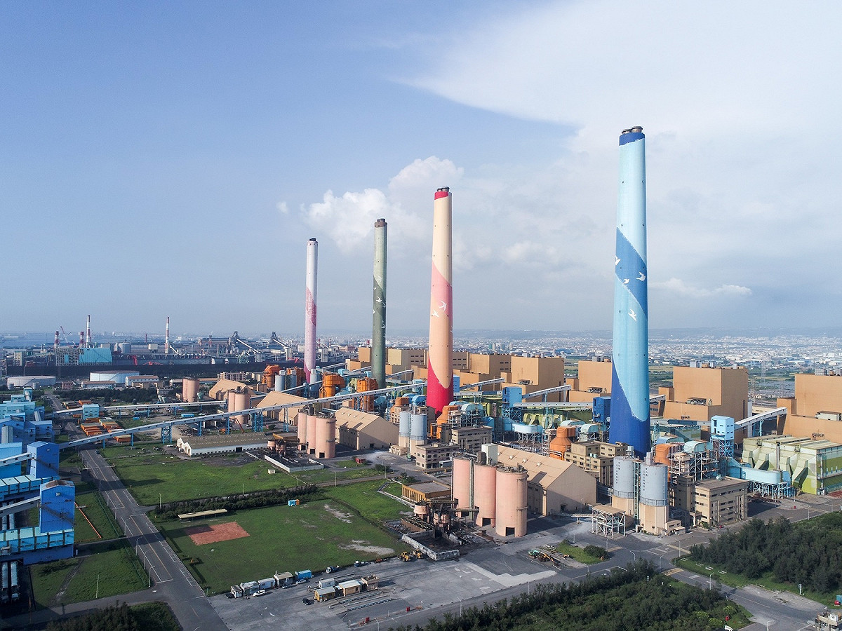 台電於24日啟動台中電廠啟動2號機，台中市政府卻認定台中電廠二號機開機裁罰並要求停工 圖：台中市政府/提供