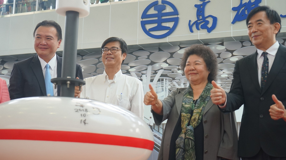 高雄鐵路地下化歷經十年工程，終於在今(14)日通車。 圖：高雄市政府/提供