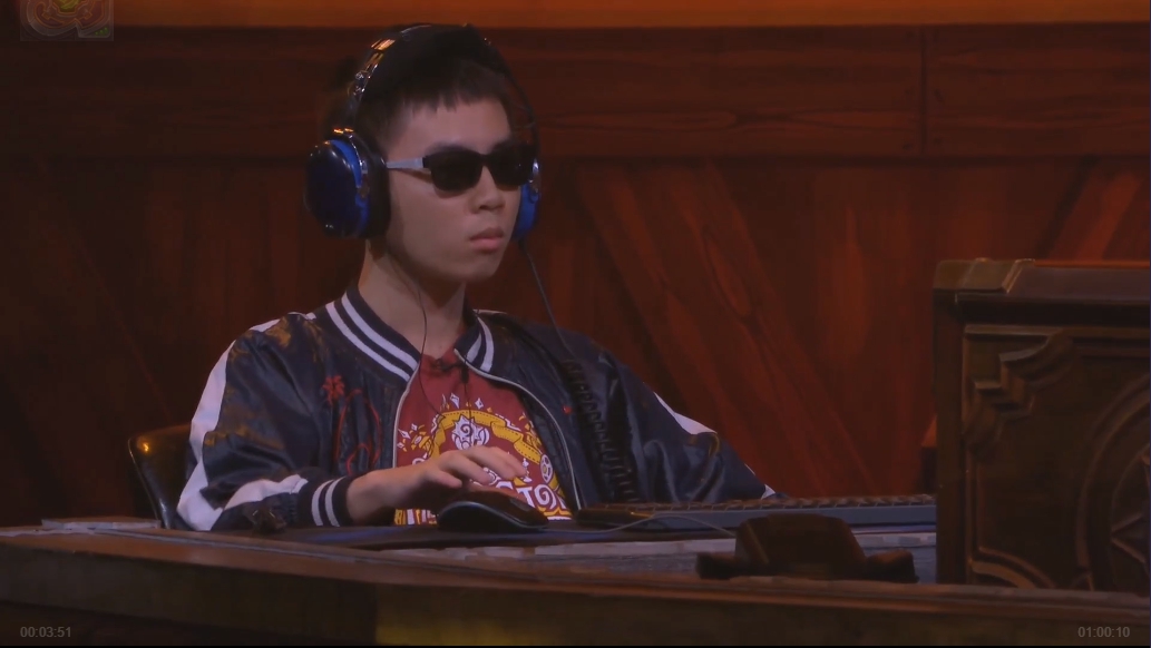 承泰不要戴著招牌墨鏡上場，相當有型。 圖：翻攝Twitch