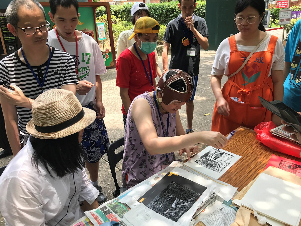 活動彈性的客制化行程，讓身障學員有更好的出遊環境。 圖：新北市立淡水古蹟博物館／提供