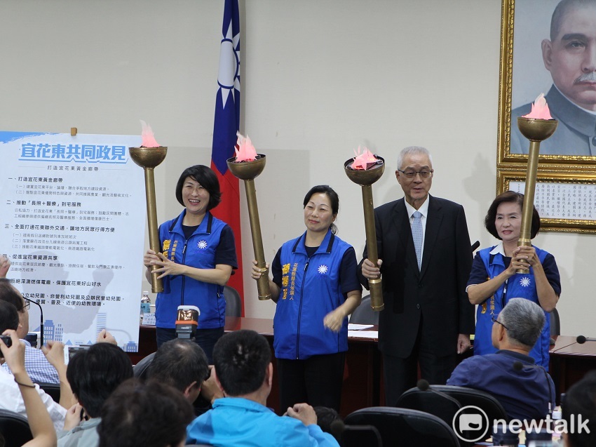 國民黨中常會今天開回黨中央，替宜花東「花木蘭連線」助選造勢。 圖：趙婉淳／攝