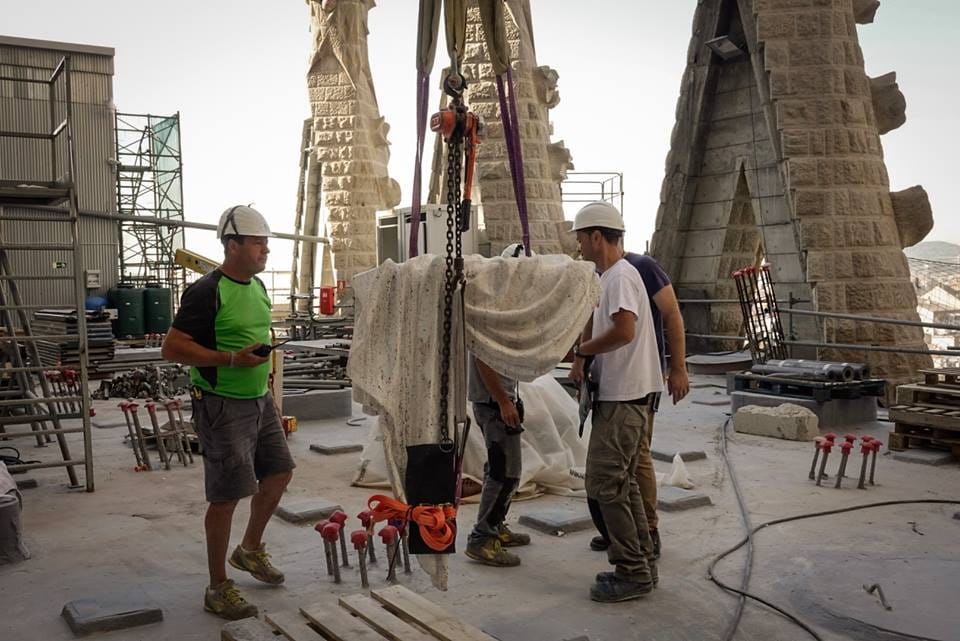 巴塞隆納聖家堂持續建造133年卻沒有獲得巴塞隆納市政府許可證，協議後將繳納4100萬美元罰款。 圖：翻攝聖家堂臉書