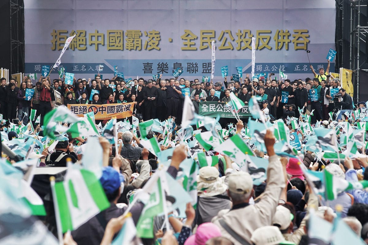喜樂島聯盟訴求「要讓國際社會接受台灣是獨立國家，就是要透過全民公投來決定台灣命運，讓世界知道，台灣人獨立建國、要做正常國家的決心，用台灣的名稱加入聯合國。」 圖：張良一/攝