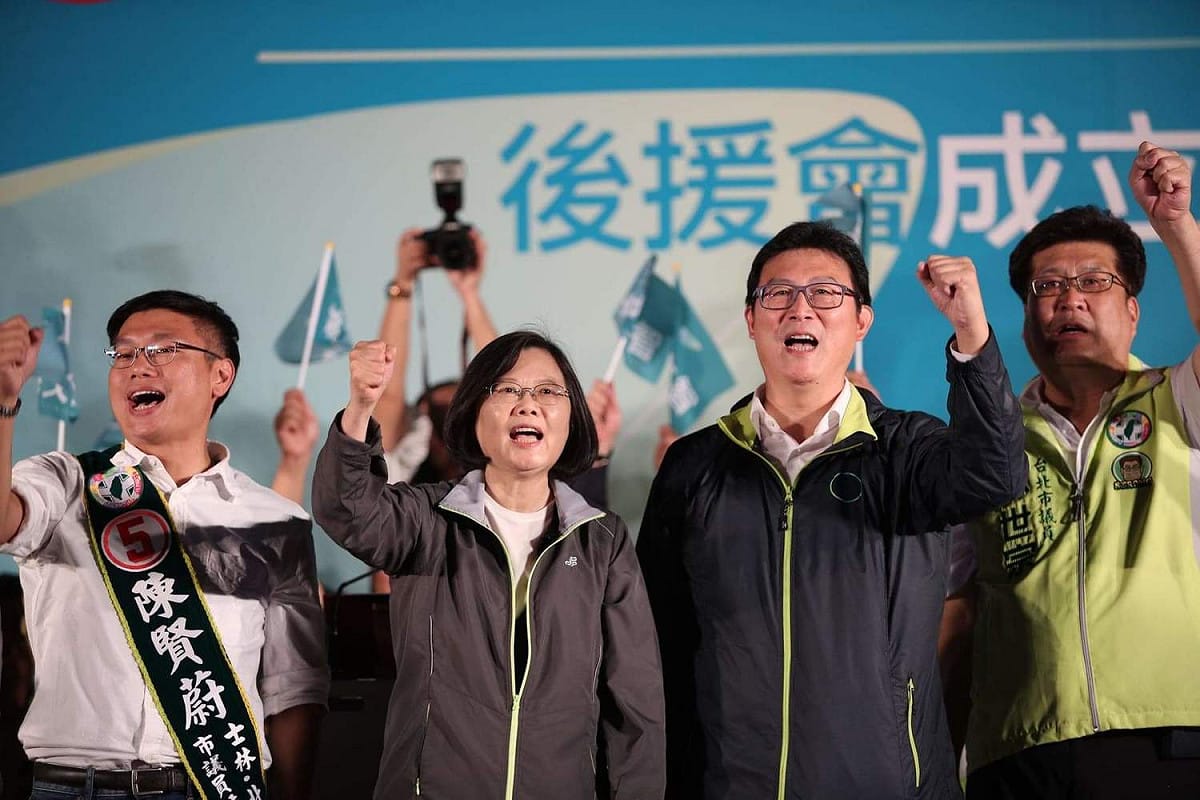 蔡英文表示，民進黨不是第一次走艱難的路，而且都是挑戰最艱難的戰場，因為民進黨相信對的事情就要堅持到底，這就是台灣價值。 圖：姚文智競選辦公室/提供