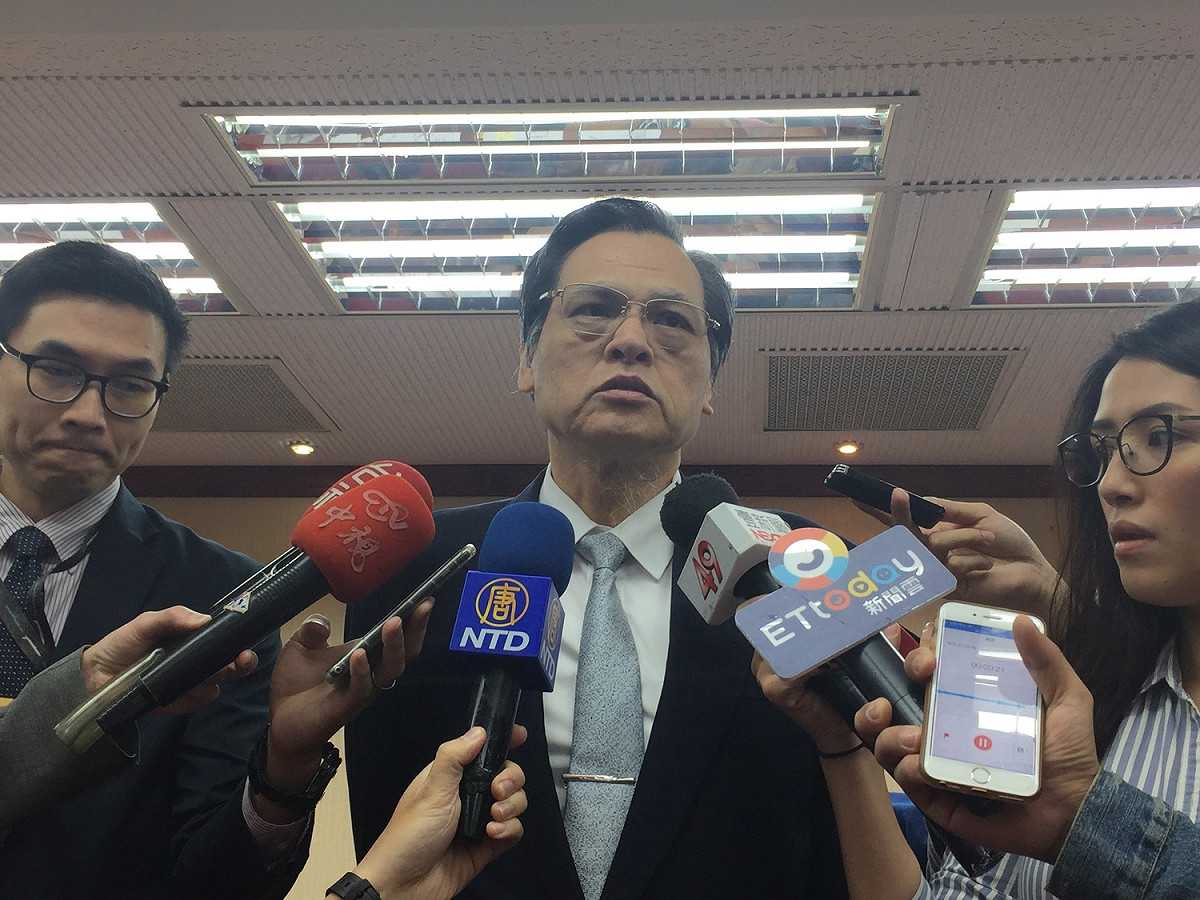 中國屢傳介入台灣年底選舉，對於是否掌握個案，陸委會主委陳明通表示，因偵查不公開，目前不便多說。 圖:趙婉淳/攝