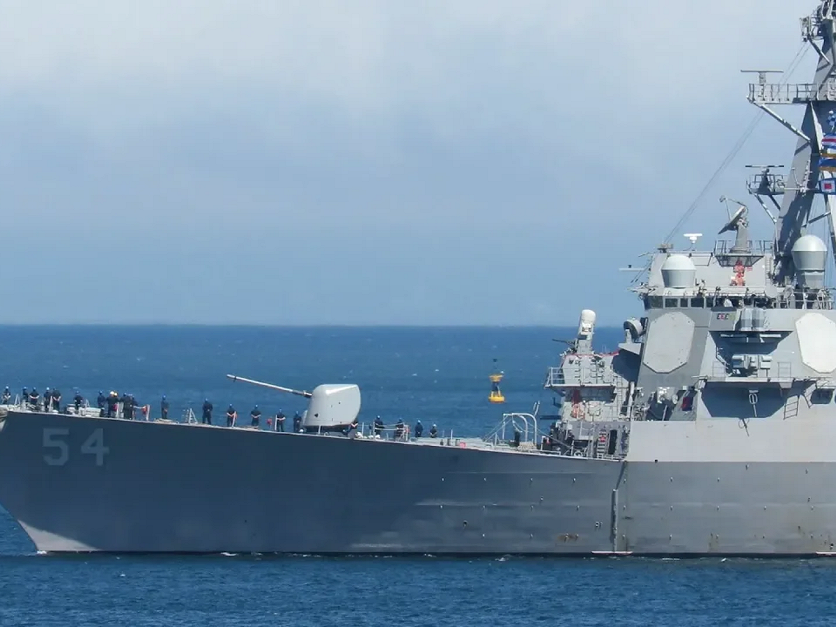 美國海軍科蒂斯·威爾伯號(USS Curtis Wilbur，DDG 54)。 圖：翻攝自Youtube