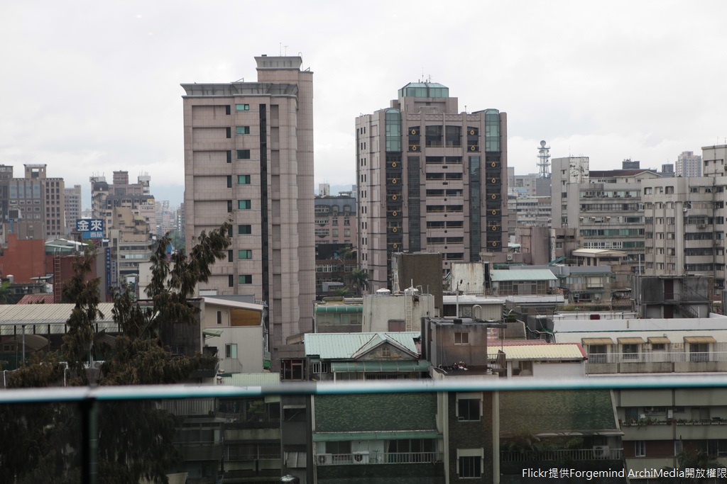 昨凌晨的地震許多民眾被搖醒，高樓住戶更是能感受劇烈搖晃。 圖：Flickr提供Forgemind ArchiMedia開放權限