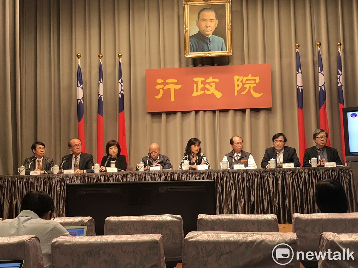 行政院會今（25）天通過「證券交易法」部分條文修正案。 圖：謝莉慧/攝