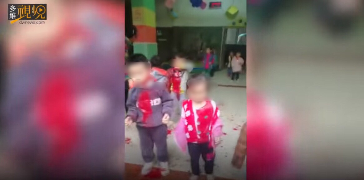 重慶一間幼兒園今(26)日發生婦人持刀砍童案件。 圖:翻攝自多維新聞