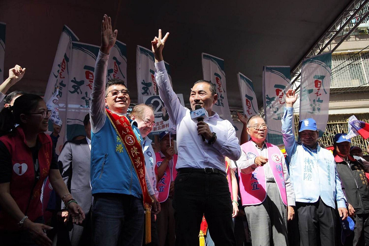 侯友宜呼籲永和選民出來投票，讓他與陳鴻源「接2連3」當選。 圖：侯友宜選辦提供