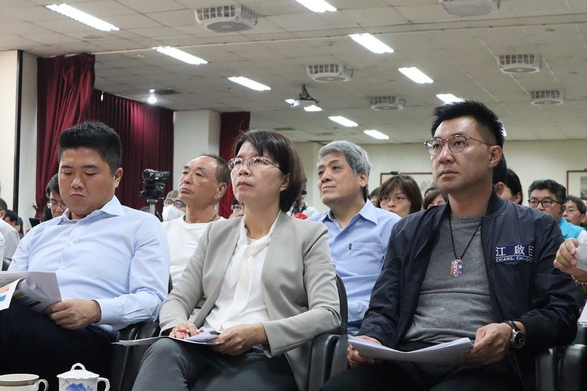 立法院社福及衛環委員會到中火考察，江啟臣、顏寬恒指賴清德的承諾是空頭支票。 江啟臣辦公室/提供