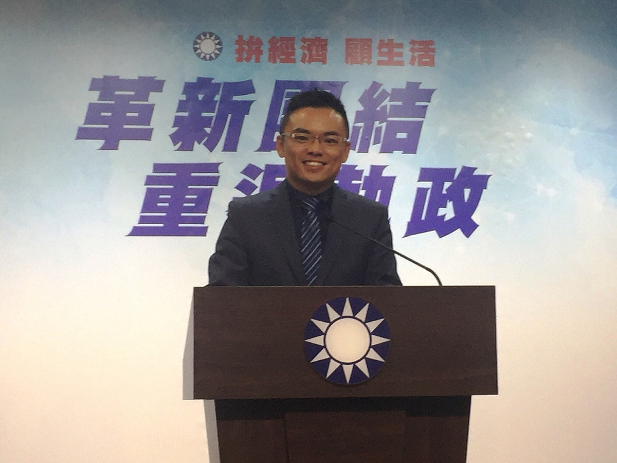 國民黨文傳會副主委兼發言人洪孟楷今天轉述中常會內容。 圖：趙婉淳／攝