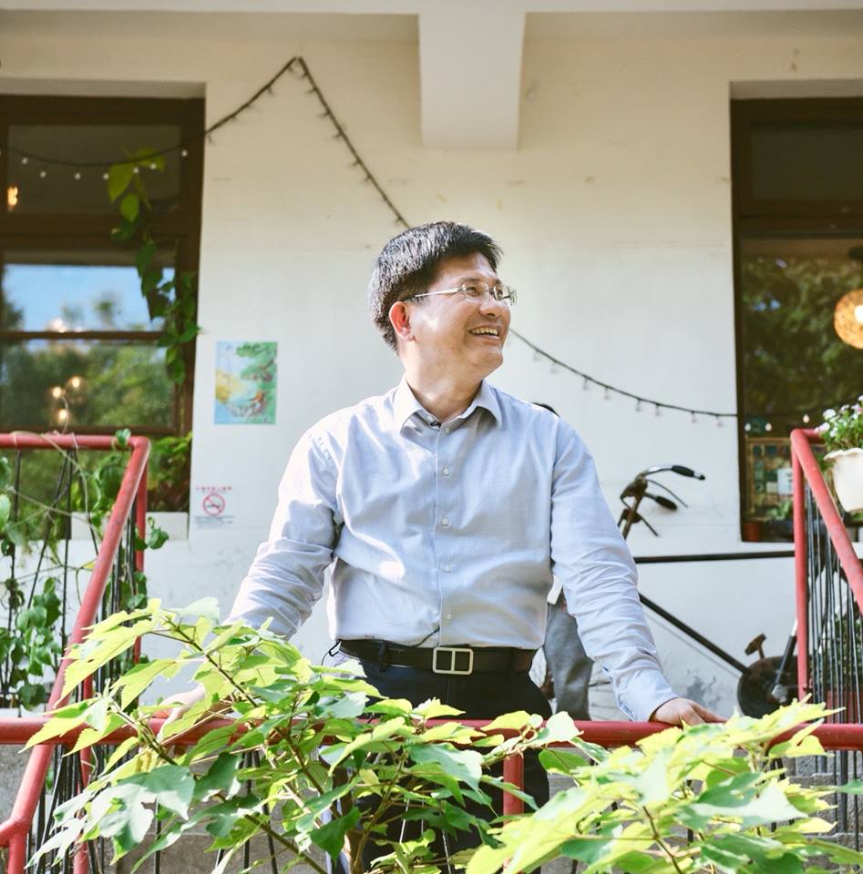 林佳龍表示，選戰倒數20天，請鄉親幫忙平反Line群組的剪接造謠抹黑影片，讓台中進步能夠延續。 圖：翻攝自林佳龍臉書