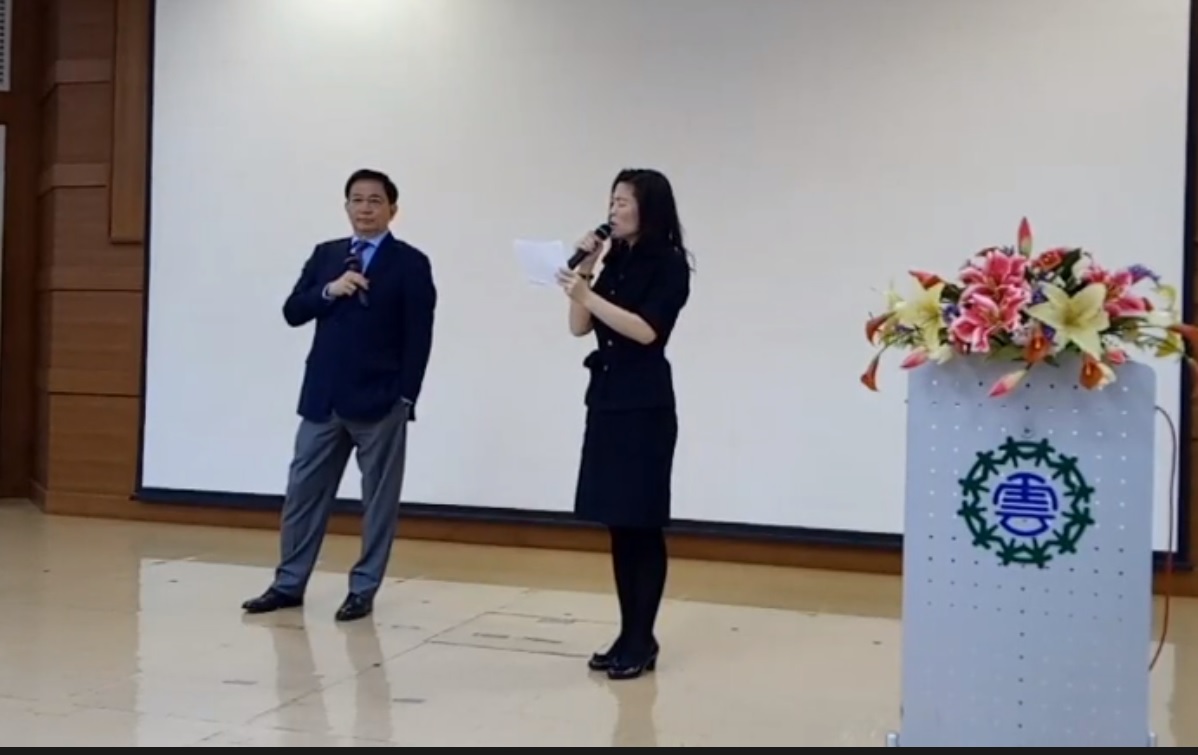 台大校長當選人管中閔今（５）日下午前往雲林，以「為台大新價值，台灣新意志」在雲林縣議會演講。 圖：翻攝自張麗善臉書直播