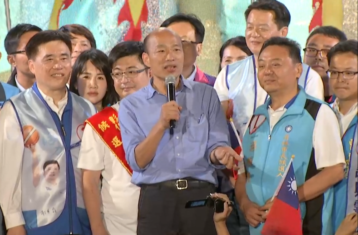 李正皓指出國民黨高雄市長候選人韓國瑜想勝選有三大危機要克服。 圖／翻攝自臉書「謝典霖 / 找服務按電鈴 典霖服務處」