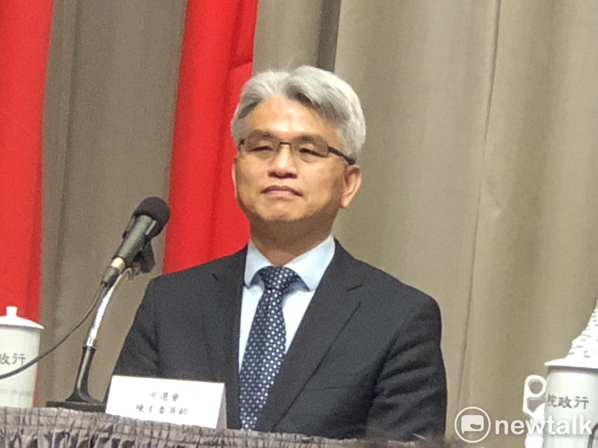 中選會主委陳英鈐說，今年九合一選舉綁10公投案要花費46.9億。 圖：謝莉慧/攝