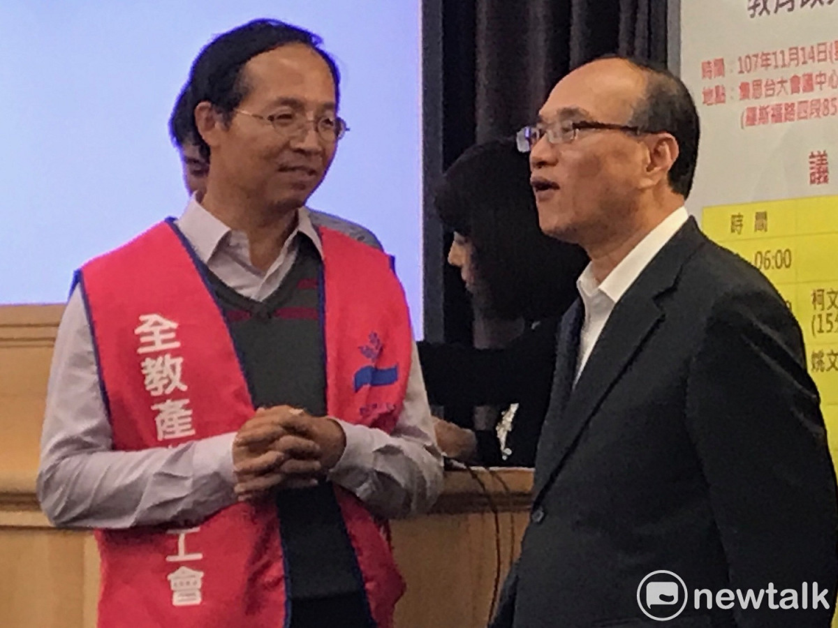 台北市教育局長曾燦金（右）。 圖 : 周煊惠 / 攝