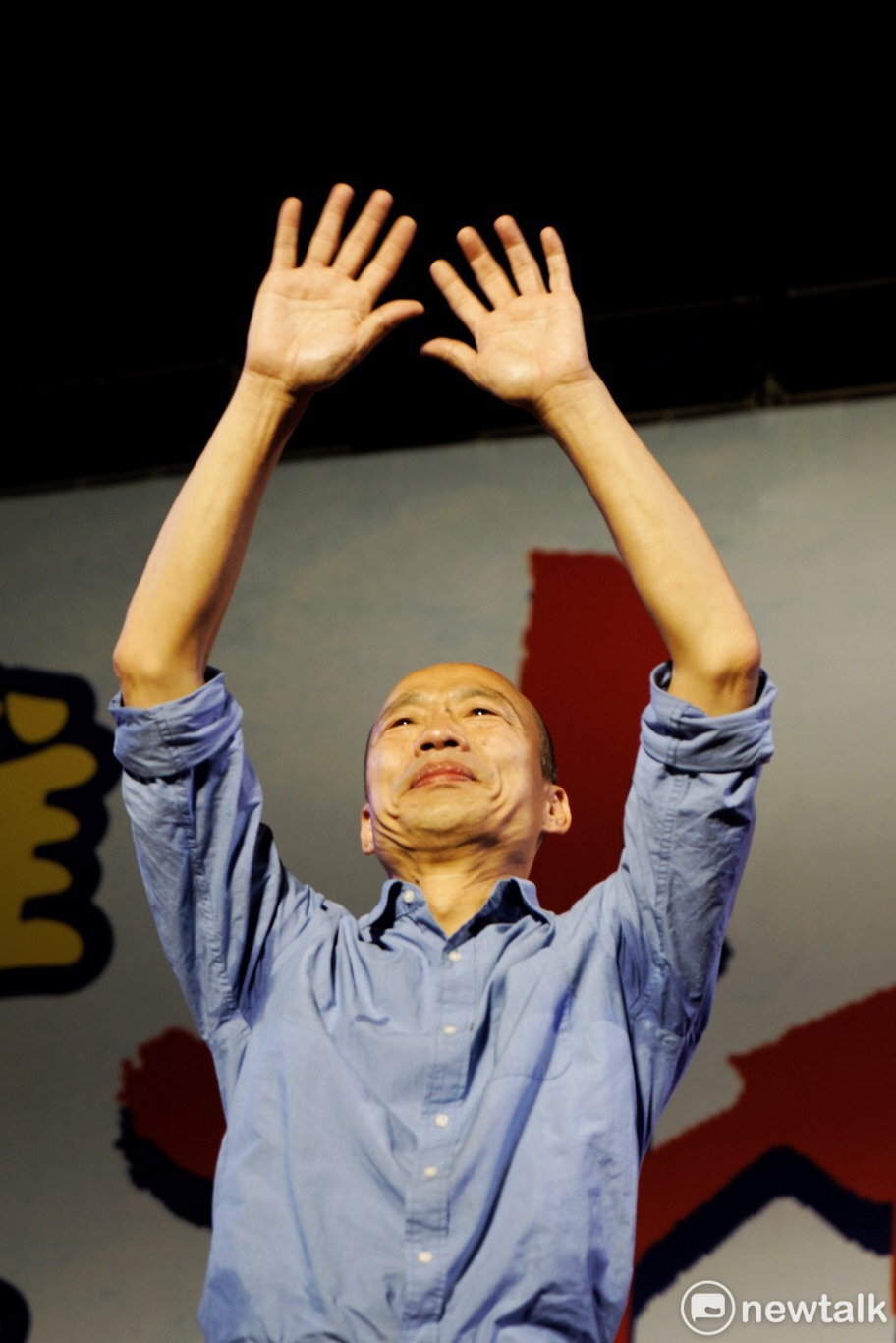 韓國瑜出席岡山造勢晚會，情緒激動的感謝民眾支持。 圖：張良一／攝