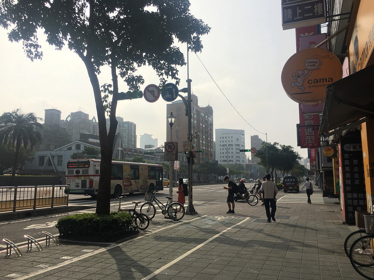中央氣象局表示，今日鋒面台灣北部海面，將變天！中 圖：新頭殼/提供