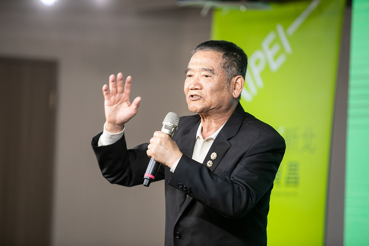 前台北縣黨部主委陳茂南說他要當蘇貞昌的分身，幫會做事有能力的蘇貞昌拉票。 圖：蘇貞昌競選辦公室／提供