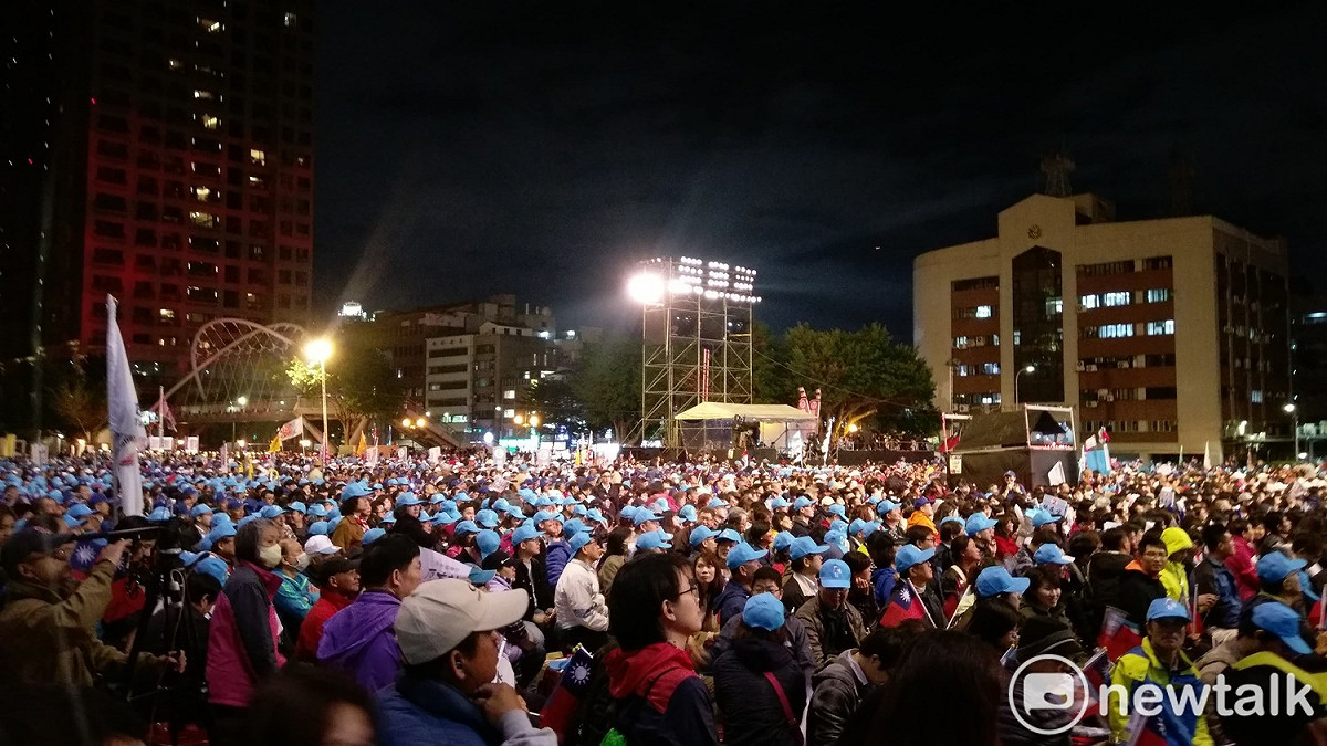 主辦單位宣布，有3萬民支持者到場力挺！ 圖:陳佩君/攝