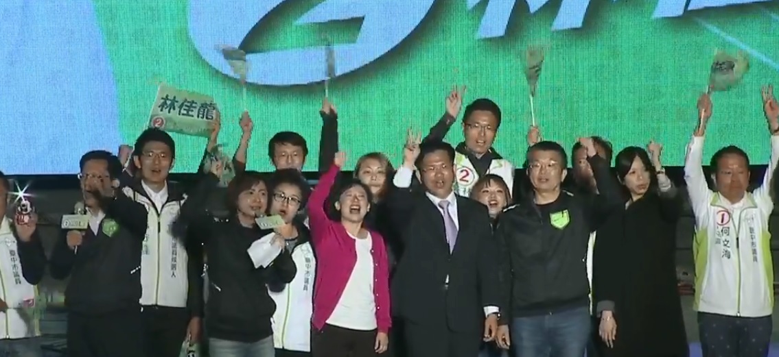 林佳龍以感性訴求，請大家明天一定要去投票。 圖 : 林佳龍競選總部/提供