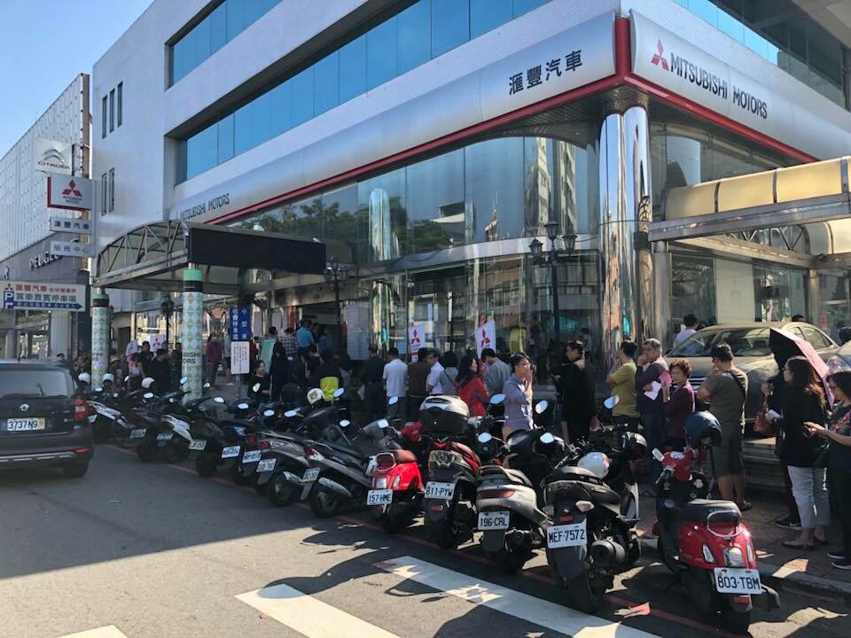 台中市南區投票人潮。 圖：網友／提供