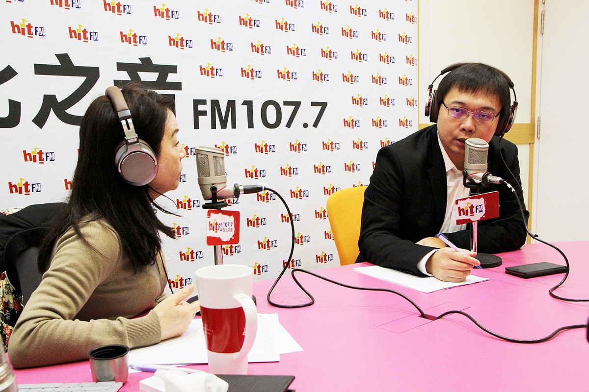 公投第16案提案人黃士修今（29）日接受Hit Fm聯播網《蔻蔻早餐》專訪。 圖：蔻蔻早餐提供