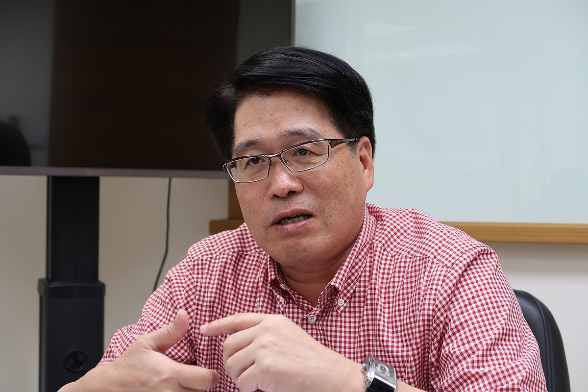 台灣民意基金會董事長游盈隆29日表示，韓流只是表象。 圖：林朝億/攝（資料照片）