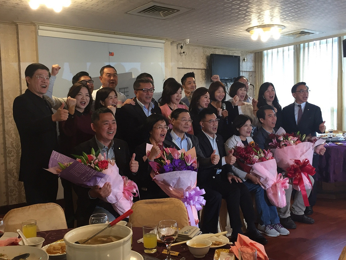 國民黨團今天中午設宴歡送成功轉戰縣市長的藍委。 圖：趙婉淳／攝