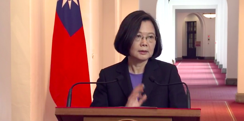 總統蔡英文發表迴廊談話。 圖：翻攝蔡英文直播
