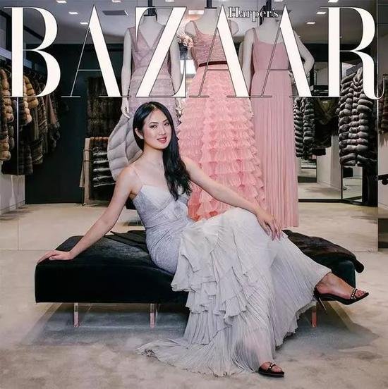 中國華為創辦人任正非小女兒Annabel Yao相當低調，日前受邀參加Le Bal巴黎名媛舞會，才在媒體前首度曝光。 圖：翻攝BAZAAR