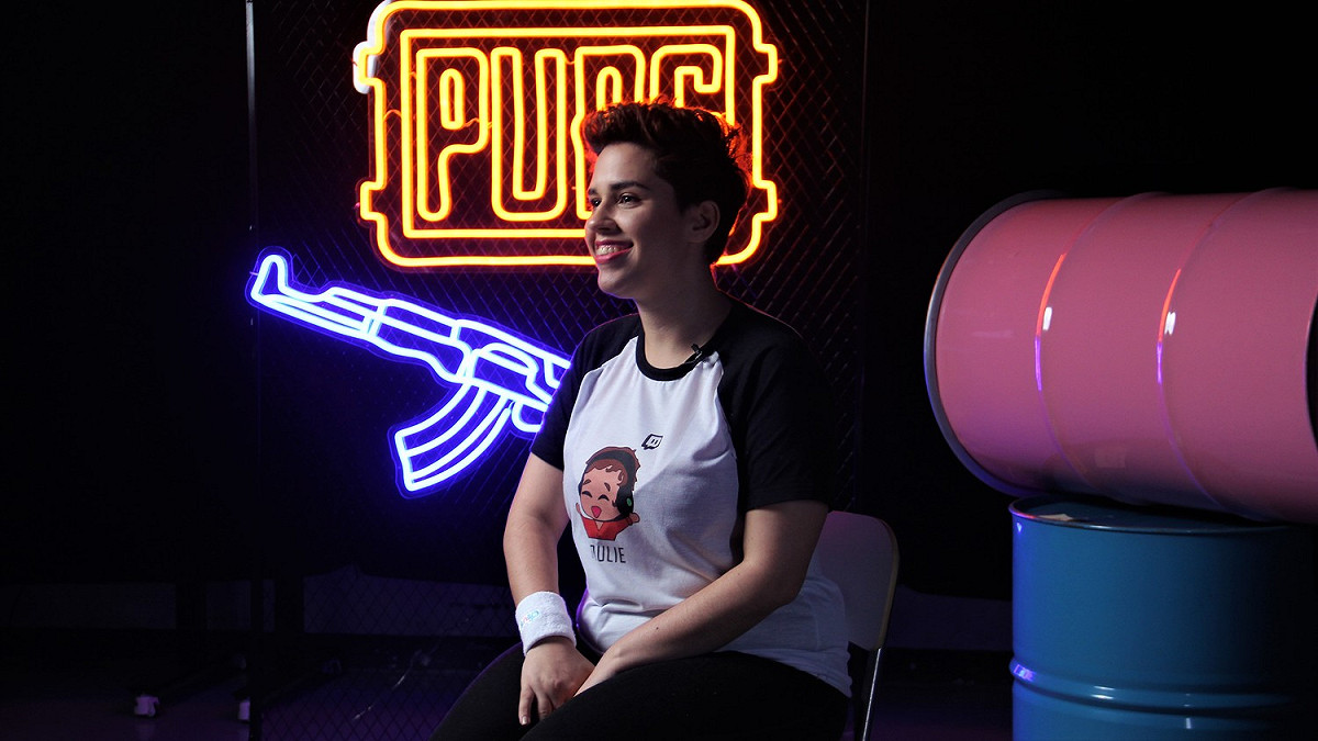 「TwitchTV_Poulie」Paula Monteiro，是巴西著名的《絕地求生》實況主，同時也是深愛著家庭的母親。 圖：蔡幸秀/攝