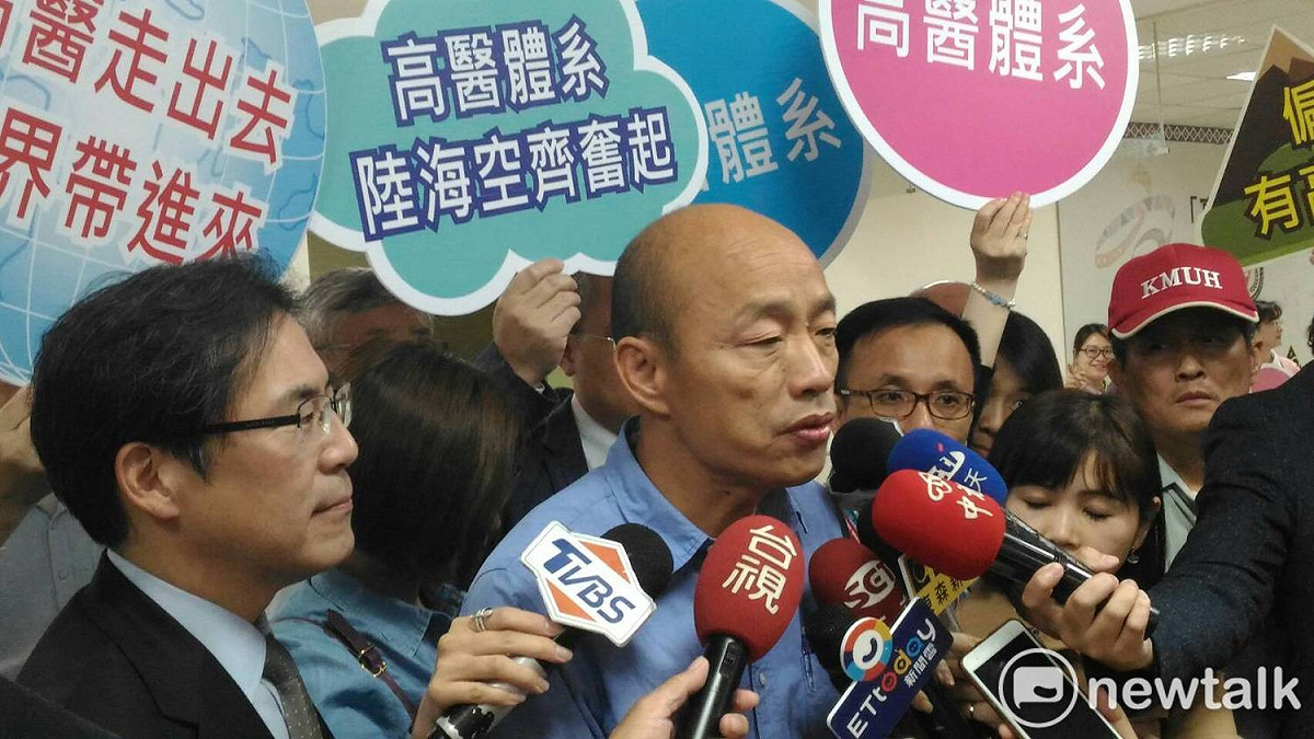 韓國瑜晚間接受媒體聯訪再挺吳寶春。 圖：孫家銘/攝