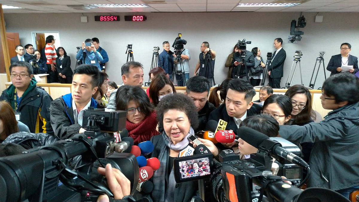總統府秘書長陳菊上午到立法院司法及法制委員會接受備詢。 圖：陳佩君／攝