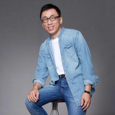 知名作家苦苓大酸韓國瑜是一個誤當了市長的諧星，該去拍賀歲片。 圖：翻攝自苦苓臉書（資料照）