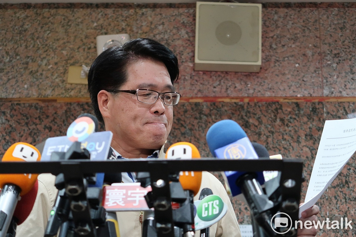 民進黨黨主席候選人游盈隆25日以「葉俊榮是脫韁野馬，還是替罪羔羊？」為題在臉書發文。 圖：林朝億/攝(資料照片)